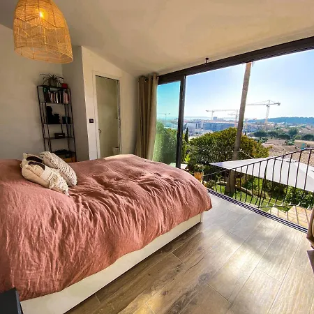 Villa Climatisée Vue Mer 3 Chambres Jardin *